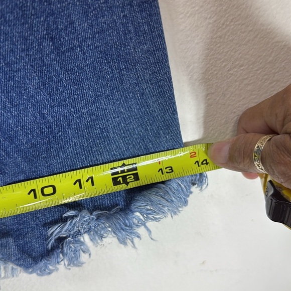 (E1) Free People High-rise flared jeans, women's size 31, with destroyed details - Picture 9 of 12